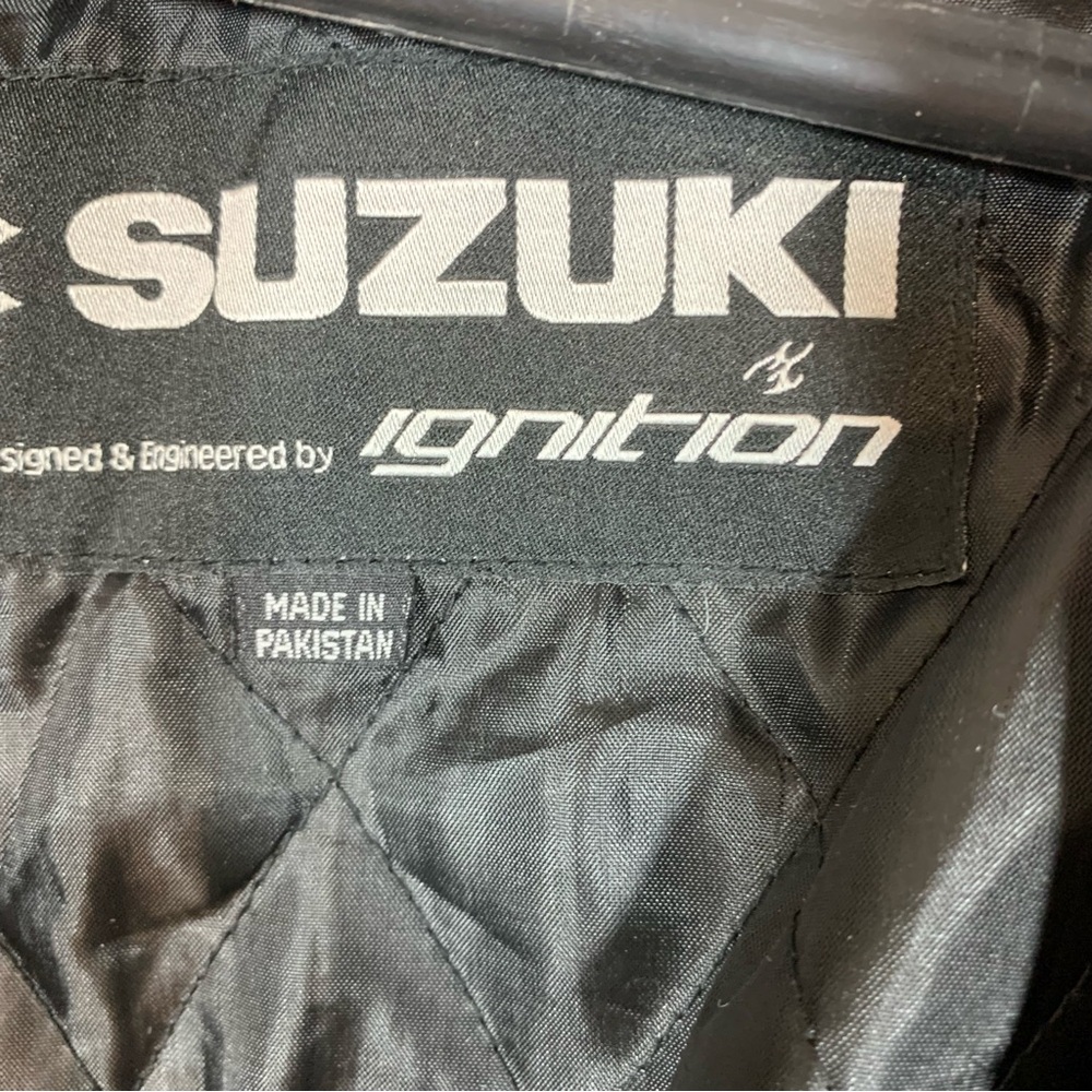 Vintage Y2K Suzuki motorcycle leather jacket - Picture 11 of 11